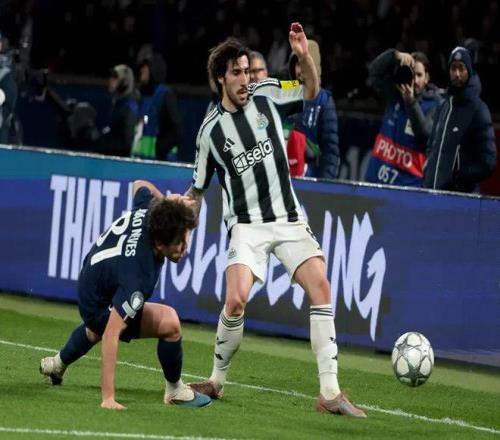 曼城夏季转,会风云,蓝月亮王朝,宝威体育平台,宝威体育官方网站,宝威体育登录入口,宝威体育app下载