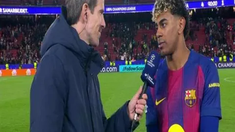 吴艳妮健身成效惊艳，名模身材难敌，无畏争议，图集展示！